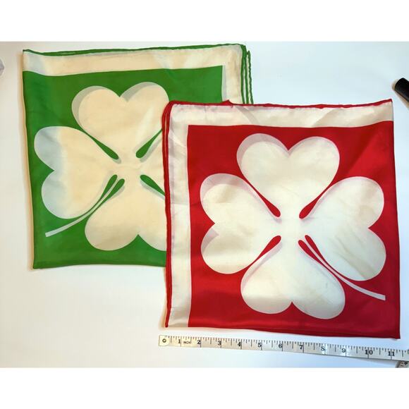 Pair of Vintage 1960s–70s Clover Print Scarves – Green & Red Four Leaf Clover - Picture 2 of 3
